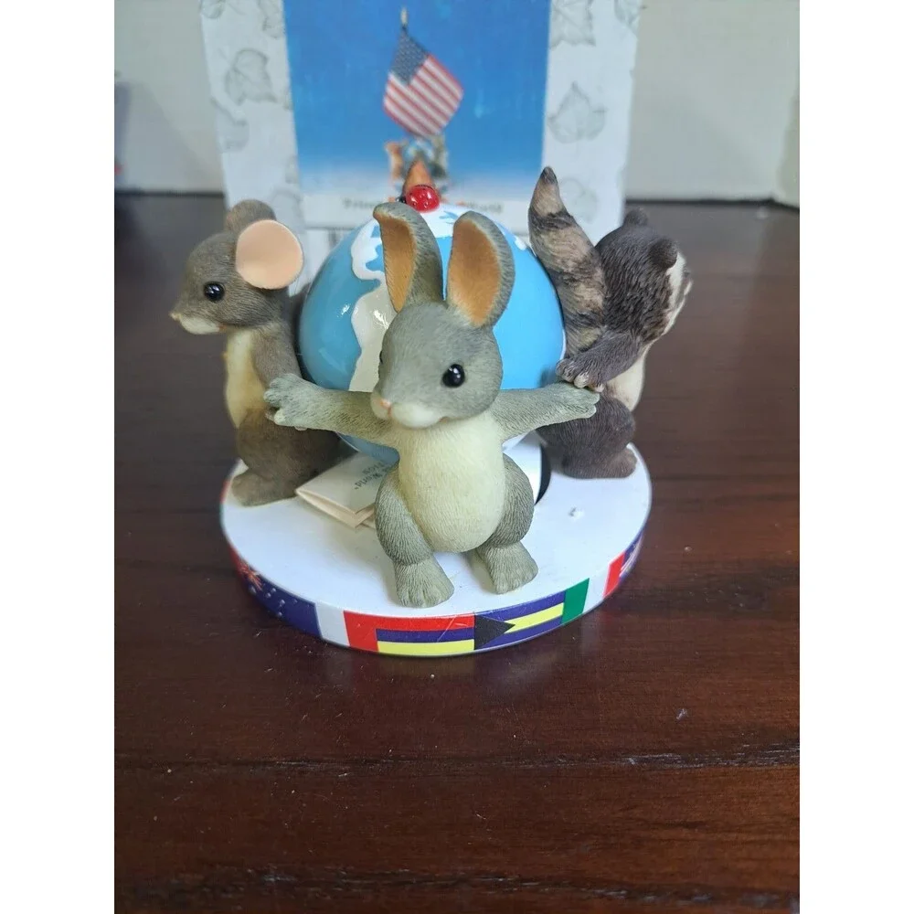 Charming Tails Friends Around The World Limited Edition 1063 Of 5000 Figurine